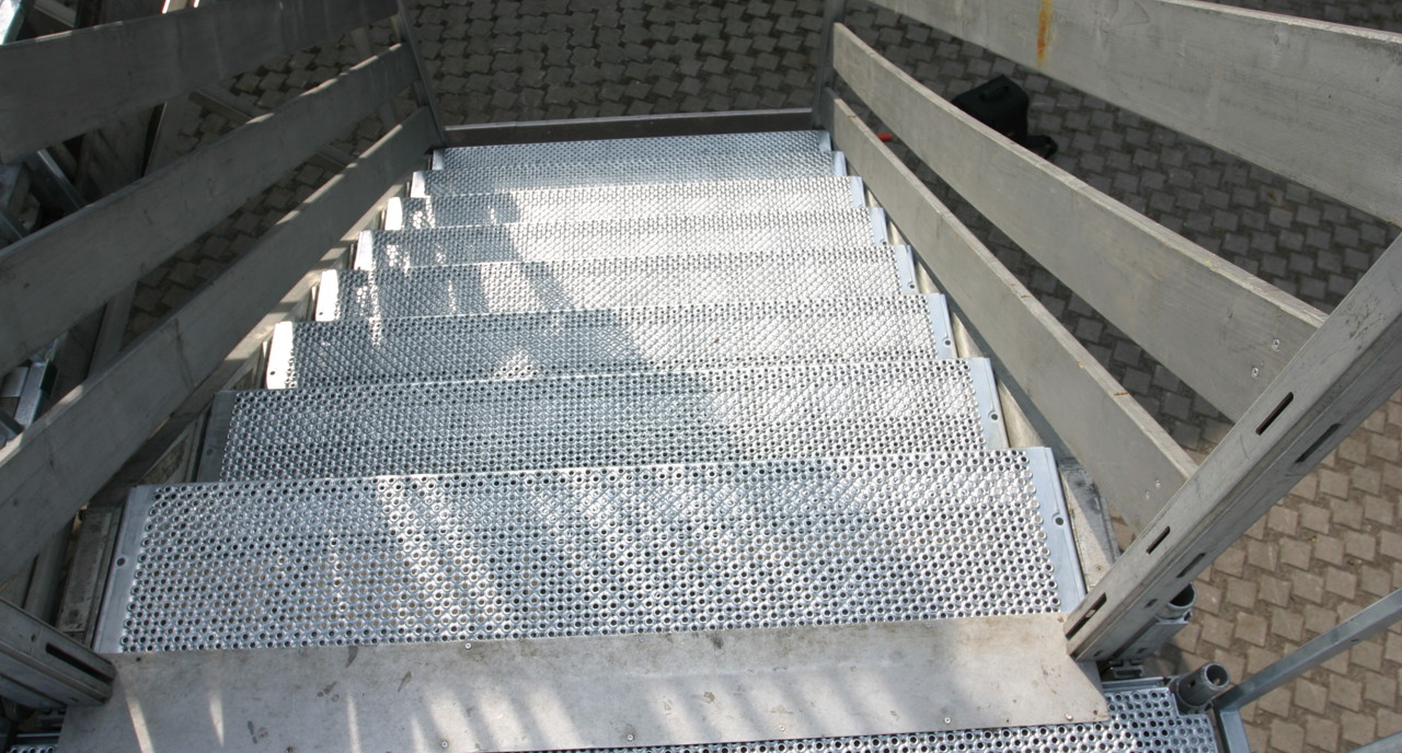 Mustertribüne Mit Typ 02 Belägen (5)