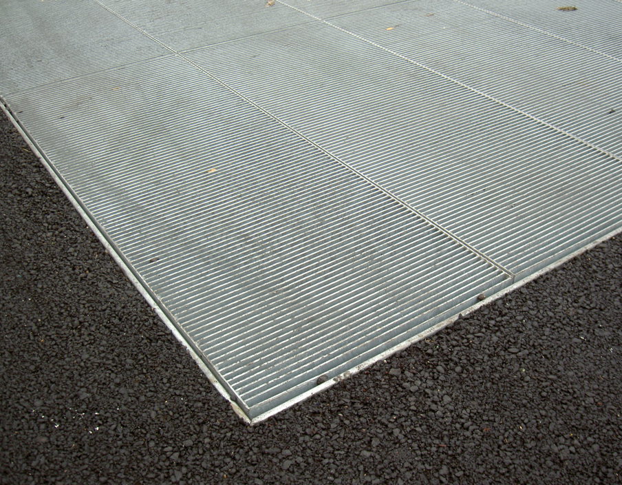 De La Warr Pavillion ELEFANT Gratings Vehicular 05