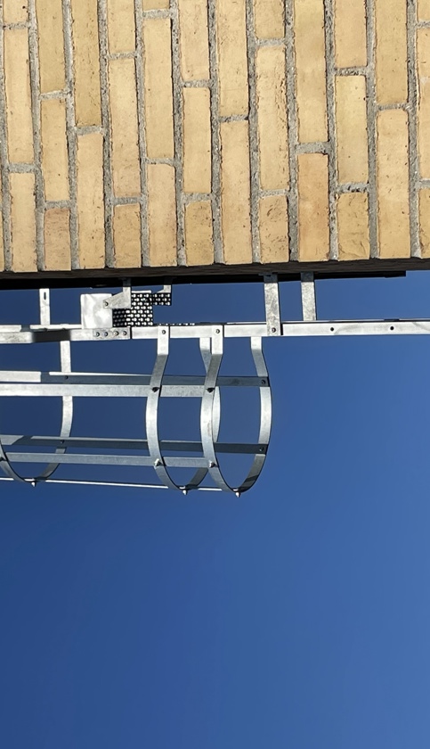 Media 19708 Guardrail Axess Ladder System Optimo Tread Achil O2 24