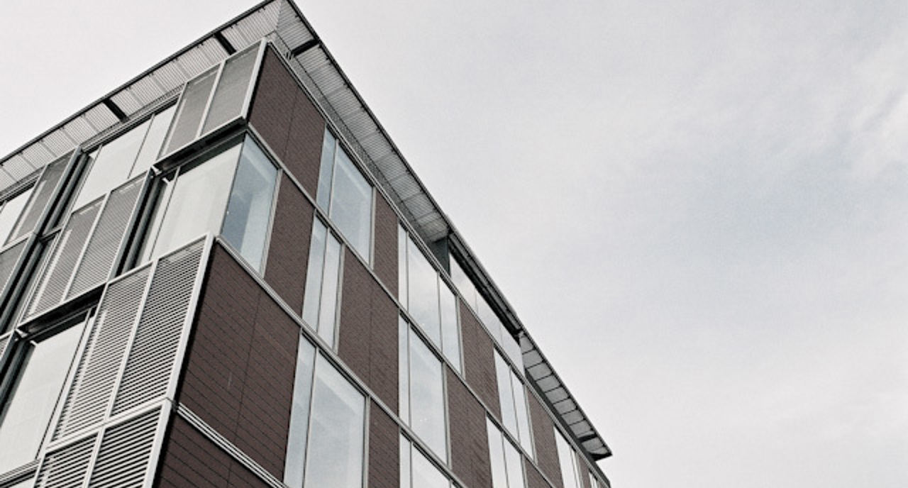 Solafskærmning og baldakiner med gitterriste