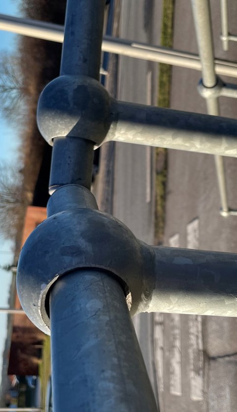 Abc Supermarket Guardrail Handrail System Parking Lot 01